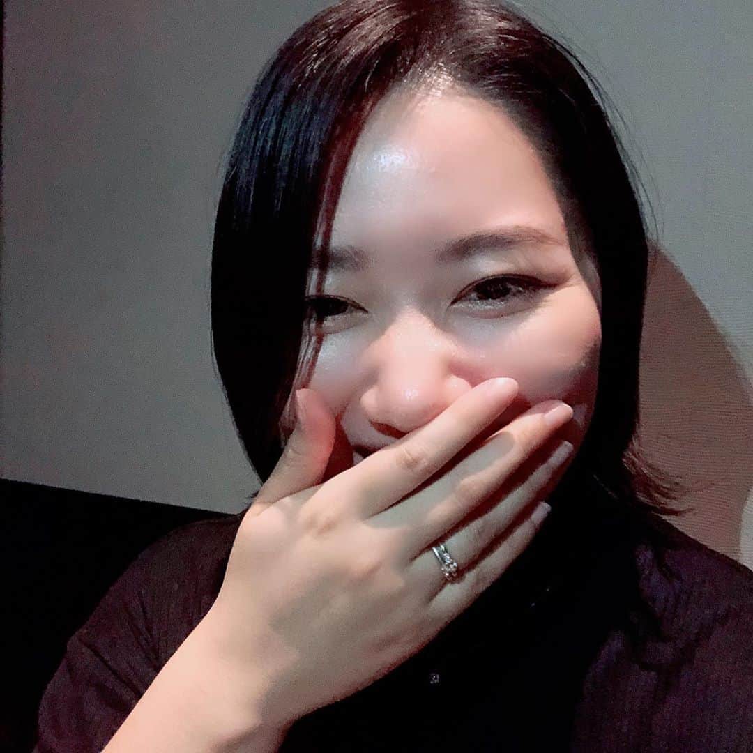 西平風香さんのインスタグラム写真 - (西平風香Instagram)「すんごい光照らされてる。 うん。笑顔で生きていこうと思います。28歳かぁ。。。」1月11日 22時14分 - fuukanishihira