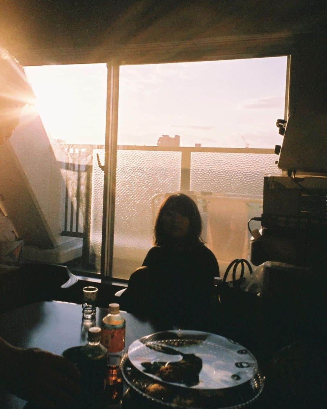 Aya（高本彩）さんのインスタグラム写真 - (Aya（高本彩）Instagram)「じいちゃんちの夕陽綺麗やったなー。  #弟が撮ってくれた #正月 #日本」1月11日 22時19分 - aya_dream04