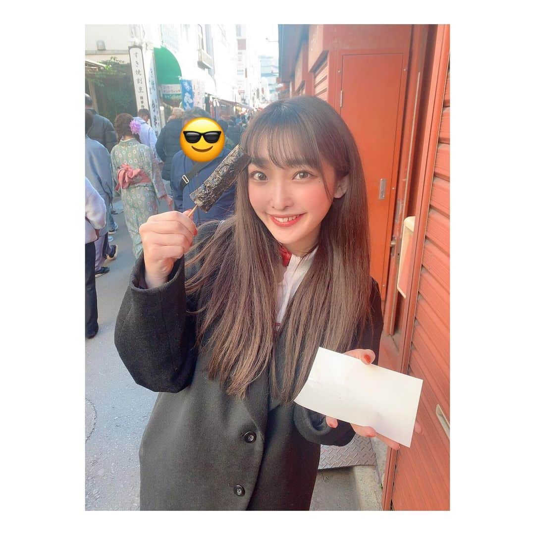 みなみのインスタグラム：「遅めの初詣行ってきたもんね〜⛩🍡🍫」