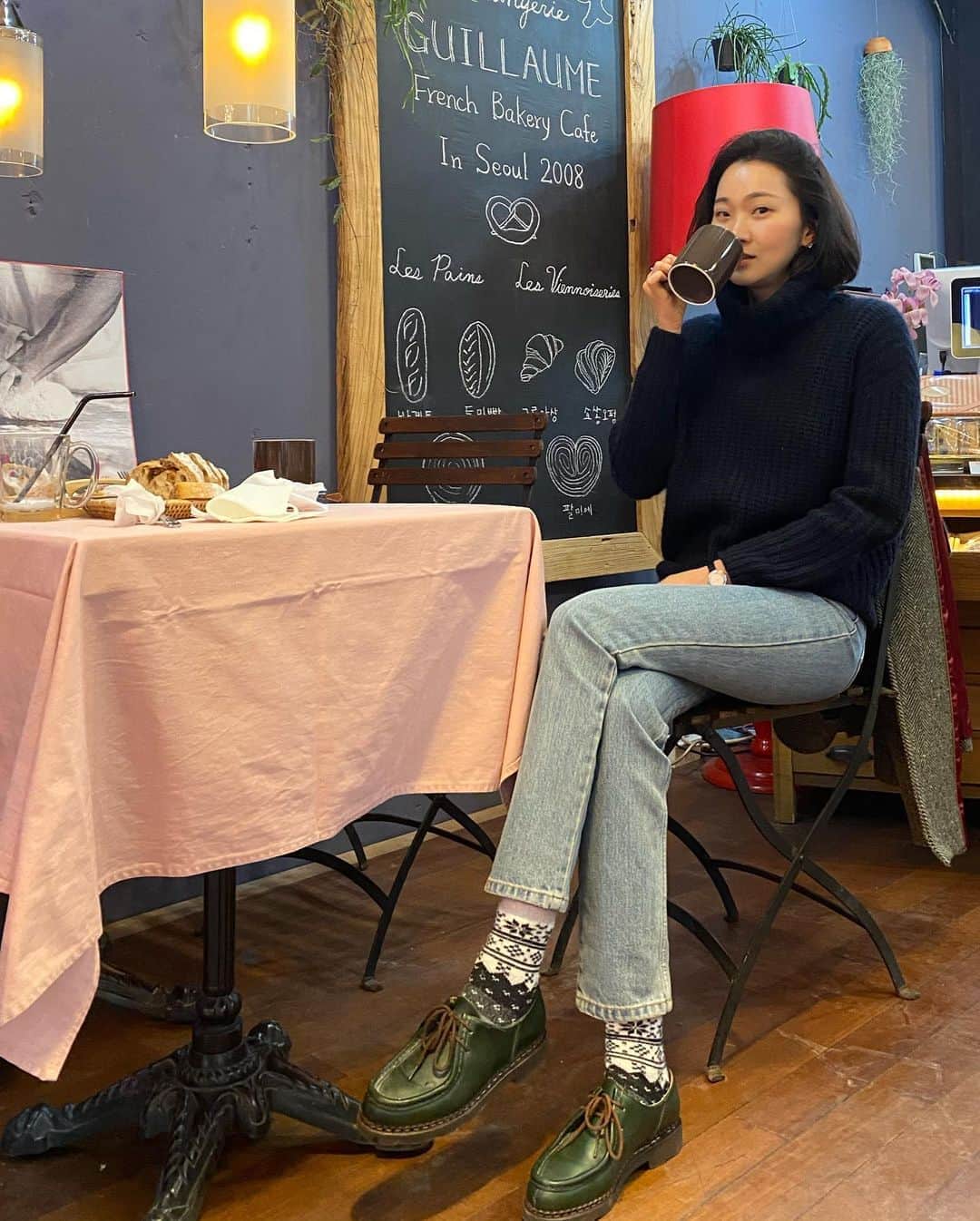 チャン・ユンジュのインスタグラム：「2020년 1월 잘 보내고 계신가요? ☕️❣️ #크고작은바람들적어보기  #어느덧.....벌써......🤪」