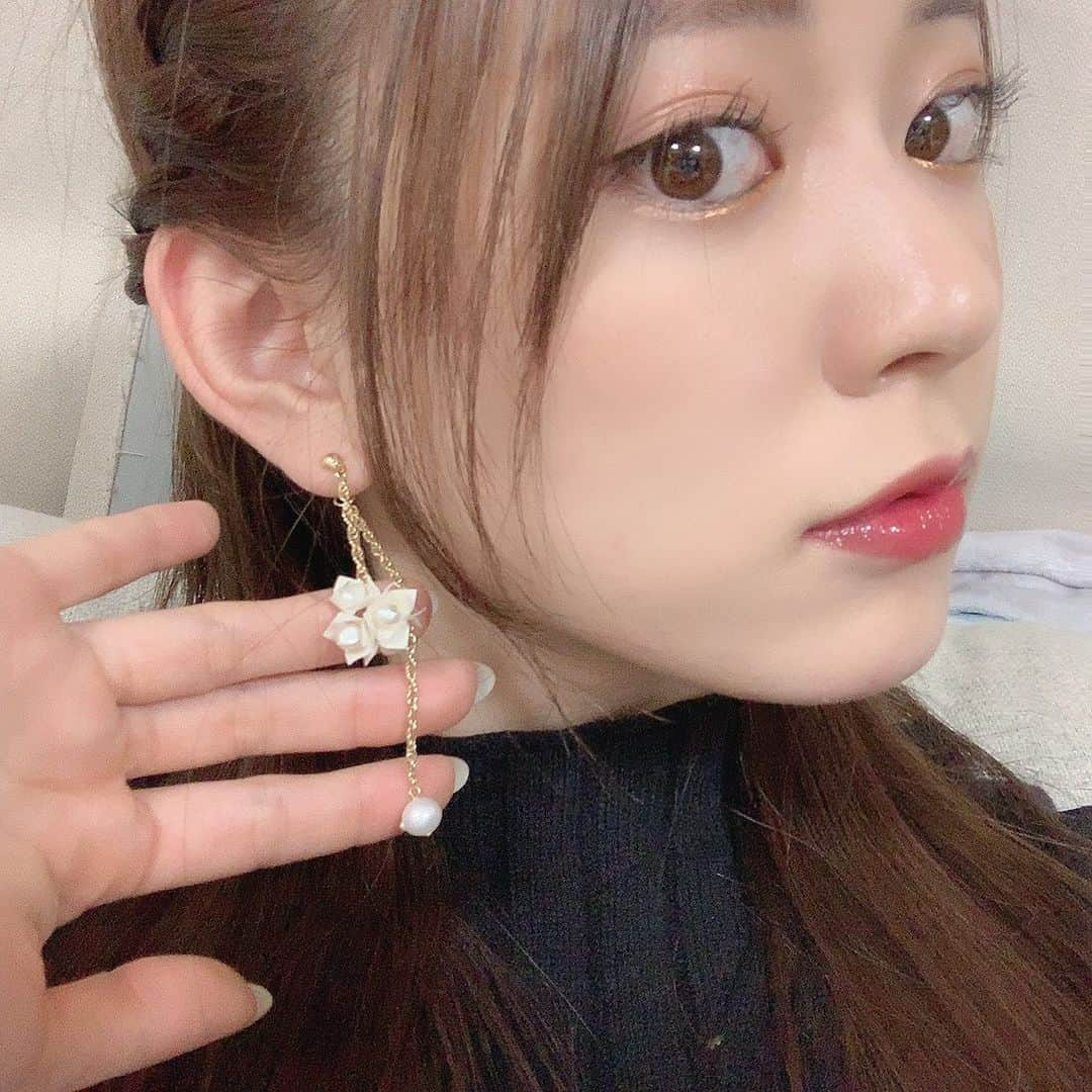 関根理紗さんのインスタグラム写真 - (関根理紗Instagram)「NEWピアスが可愛かった🥺✌️ #NEWピアス」1月11日 23時00分 - sekine.risa