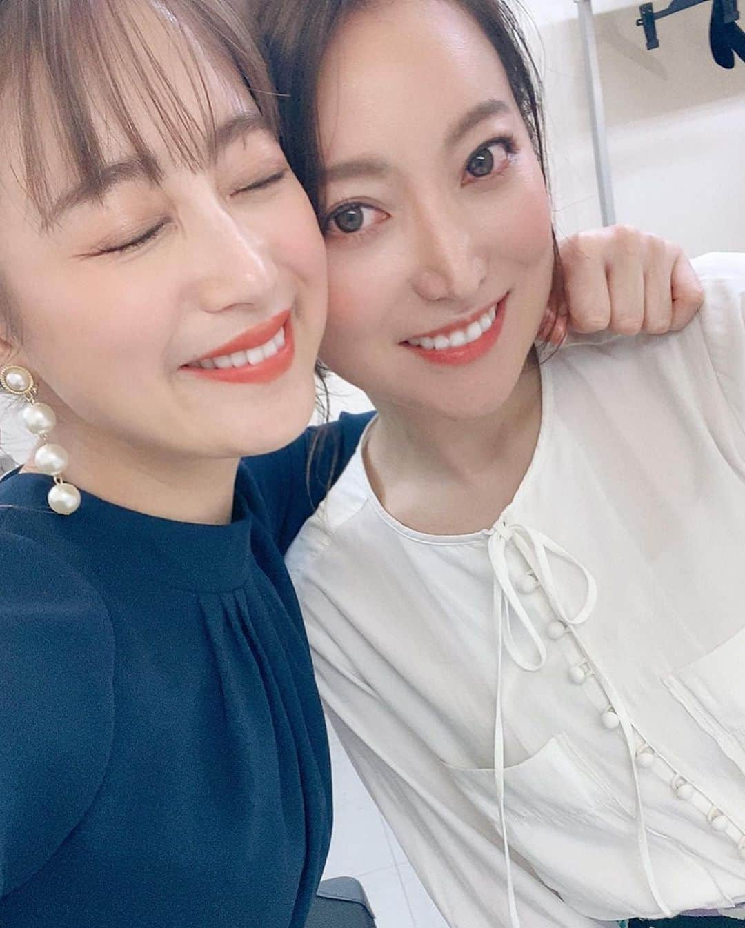 加藤綾菜さんのインスタグラム写真 - (加藤綾菜Instagram)「親友と収録でした❤️ 楽しかった〜❣️ 凄く勉強になる番組でした😘💕 #親友 #テレビ収録」1月11日 23時01分 - katoayana0412