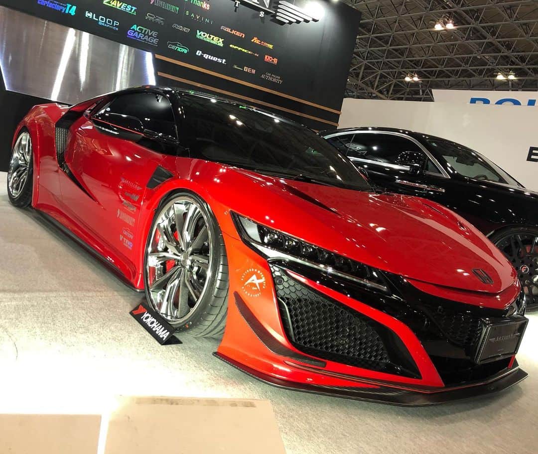 のインスタグラム：「東京オートサロン2020 HONDA NSX CAA-NC1  BODYKIT :  ARTISAN SPIRITS /// SPORTS LINE BLACK LABEL  www.artisanspirits.co.jp  #artisanspirits #artisan #アーティシャンスピリッツ #アーティシャン #blacklabel #acura #acuransx #nsx #hondansx #nsxgram #nsxprime #honda #evasivemotorsports #ravspecjdm #butlertire #jworksunlimited #premierautowerkz #suvproject #kanooperformance #car_life_staff #トラウム #車庫小舗 #nigeljdmparts #advancedautoperformance  #ottoautoservice #mr__lexus #jacksonguitars」
