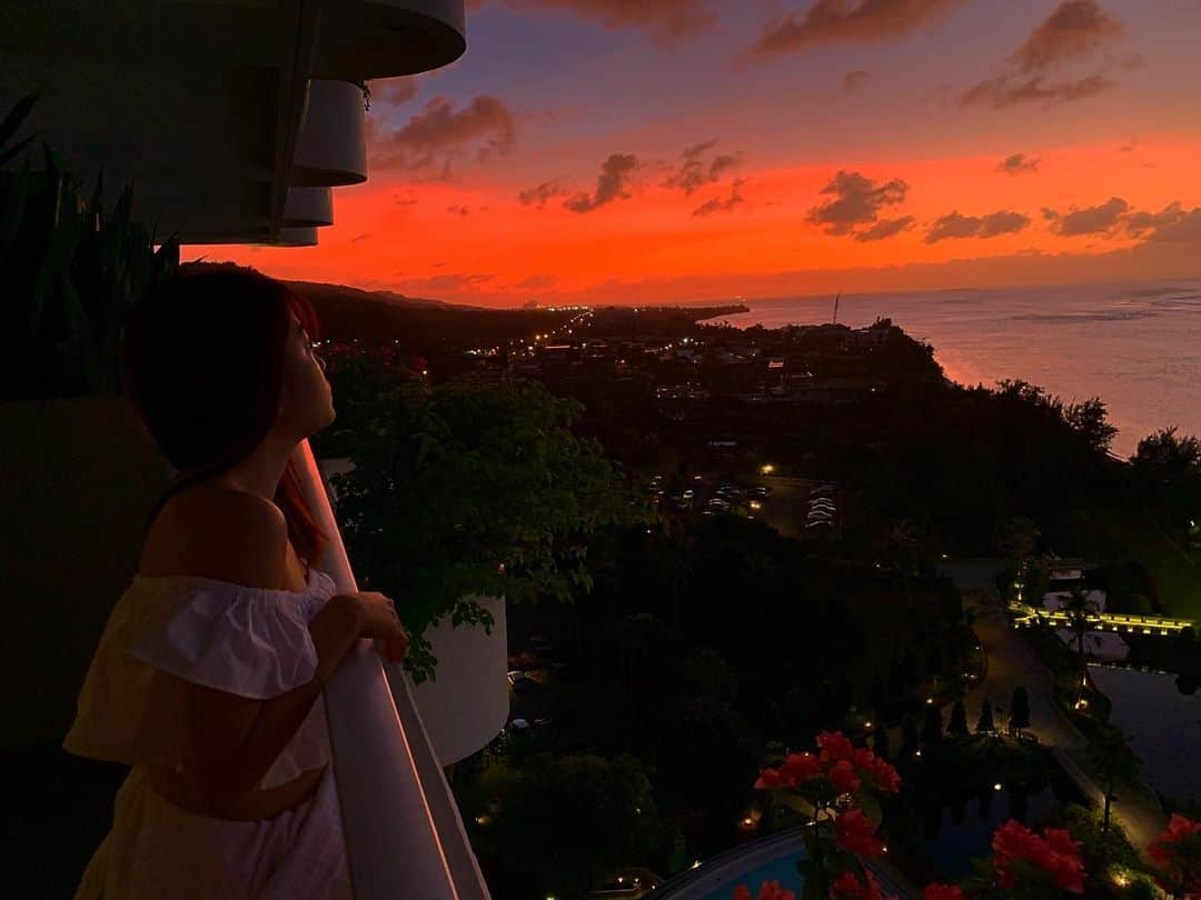 島田晴香さんのインスタグラム写真 - (島田晴香Instagram)「サイパンでの夕陽綺麗だったなぁ☺︎ @kensingtonhotelsaipan  #saipan #sunset」1月11日 23時53分 - shimadadesu_official