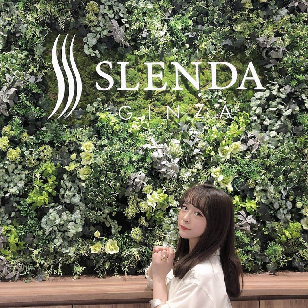 平松可奈子さんのインスタグラム写真 - (平松可奈子Instagram)「先日、 ダイエットエステサロン　@slendaginza_official  の新宿大ガード店に 行ってきました💓 エステ始め🙏 . 脚と二の腕を集中的に機械で！ サプリもスレンダさんの とこのを愛用してます！ 遺伝子検査をしてくれるの🥺 それにあった食事や エステマシンを使ってくれます 今年も通いたいと思います。 . #slendaginza  #スレンダ銀座 #エステ #ダイエット #遺伝子検査  #美容 #肌ケア」1月12日 0時19分 - 11kanaco14