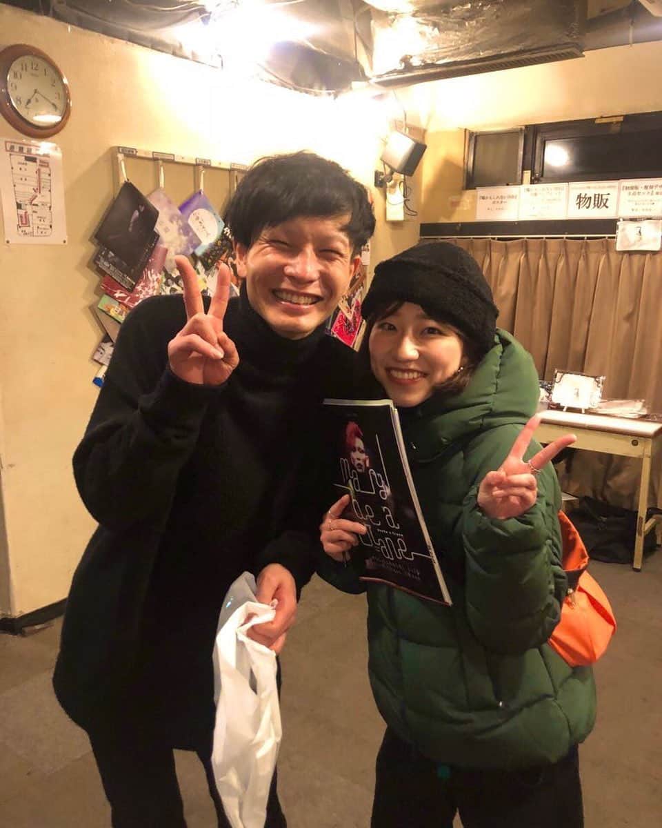 関取花のインスタグラム：「今日は虚構の劇団のみっちーさんこと小沢道成さんの一人芝居、EPOCH MAN「鶴かもしれない2020」を観に行ってきました。素晴らしかった。みっちーさんにしかできない、現代版鶴の恩返し。演出やセリフはもちろん、些細な所作まで目が離せなかった。下北駅前劇場で13日まで！皆様是非🏃‍♂️ #EPOCHMAN #鶴かもしれない」