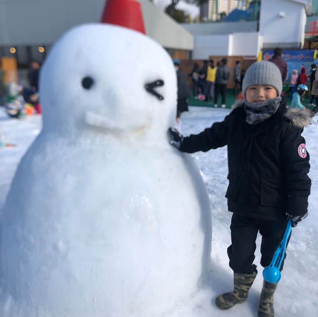 大西宏明さんのインスタグラム写真 - (大西宏明Instagram)「先週行った ひらパーが想像以上に楽しめた🎢🎡🎠 #ひらパー  #光の遊園地  #ウィンターカーニバル #雪遊び #六甲山スノーパーク と #悩んだ結果 #枚方パーク  #思った以上に  #楽しかった  #ジェットコースター  #大好き #息子 #キラキラ で #テンション上がる  #娘 #さて #今日はどこ行こうか #etking #ミニライブ かな(^^) #smile #ほなっ！！」1月12日 10時12分 - ohnishi_hiroaki_0428