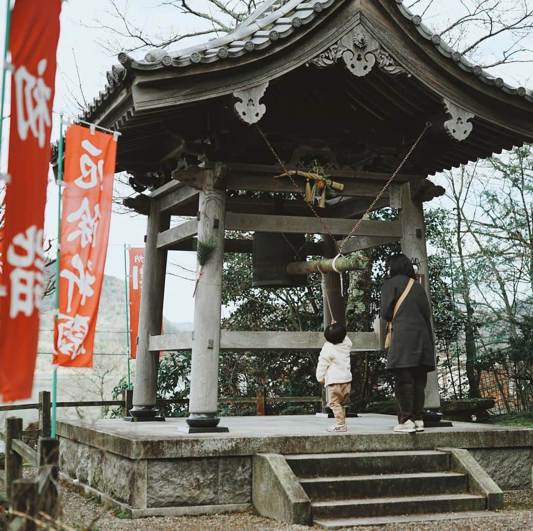 Takafumi Gotoのインスタグラム：「昨日は如意寺さんへお詣り。またみんな健康で1年過ごせますように。」
