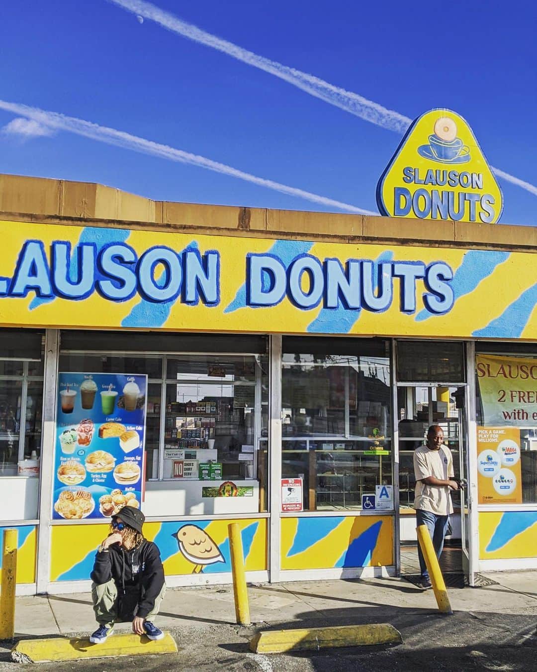 TOMO さんのインスタグラム写真 - (TOMO Instagram)「Slauson Donuts... #dapump #slausondonuts」1月12日 11時20分 - dp_tomo0561