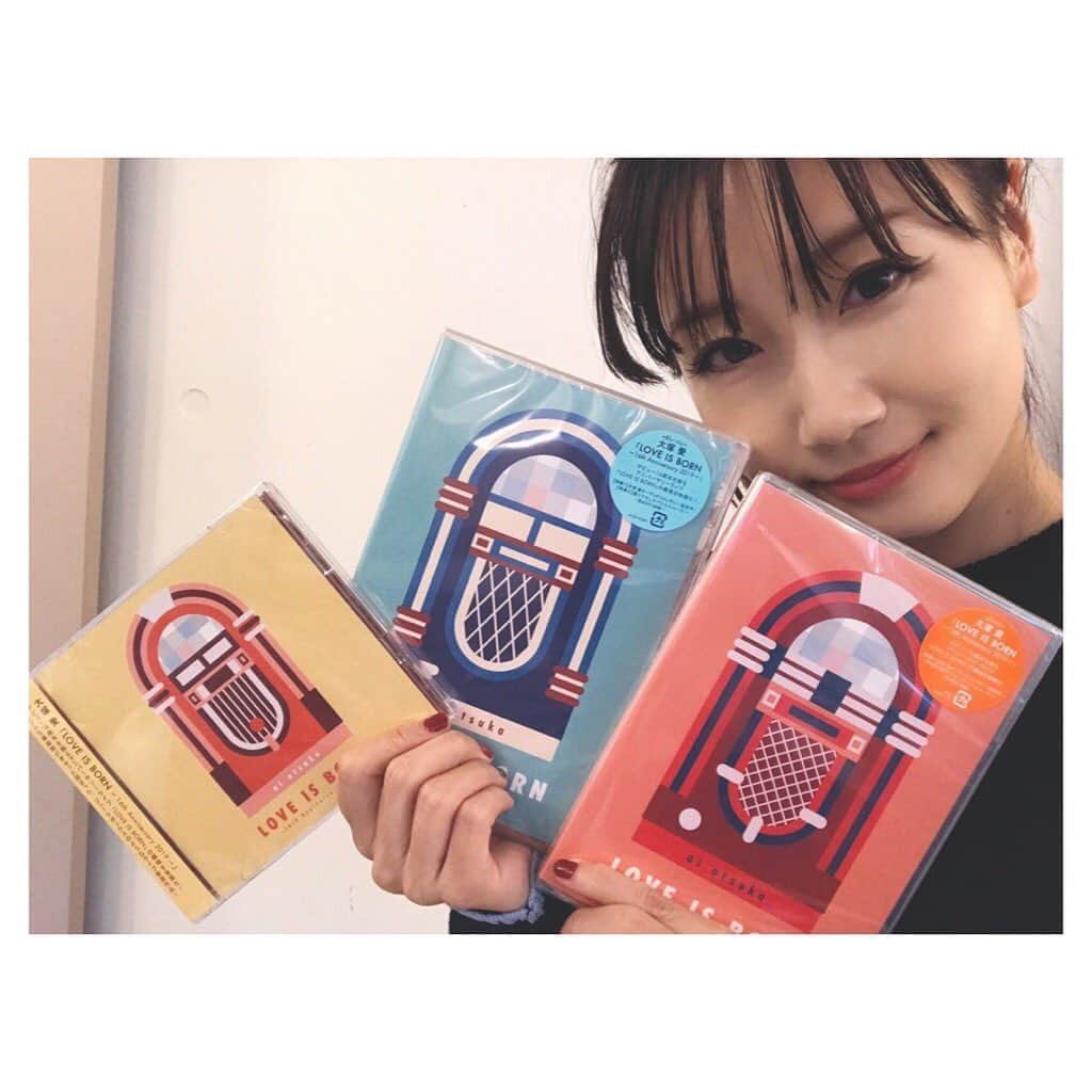 のインスタグラム：「いよいよ来週水曜日！  自分にとっても 思入れのあるLIVEです。  どうぞどうかご覧ください。  AIO　#love #is #born #live #movie #dvd #bluray  #cd」