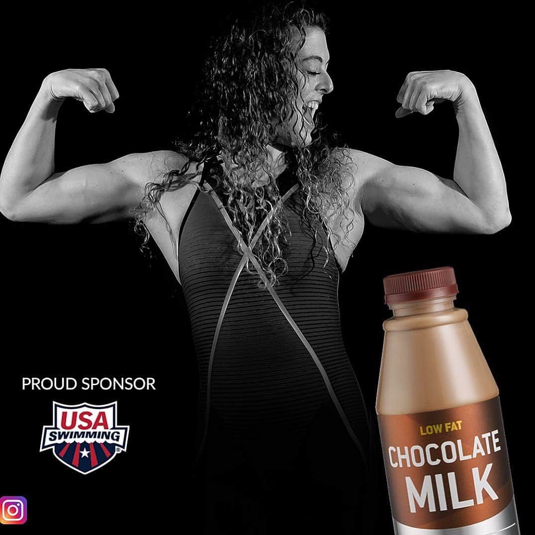 アリソン・シュミットのインスタグラム：「Swim practice ✅ Weights ✅ Chocolate milk ✅ Now it’s nap time 😴😴 #nationalmilkday @milkmeansmore」