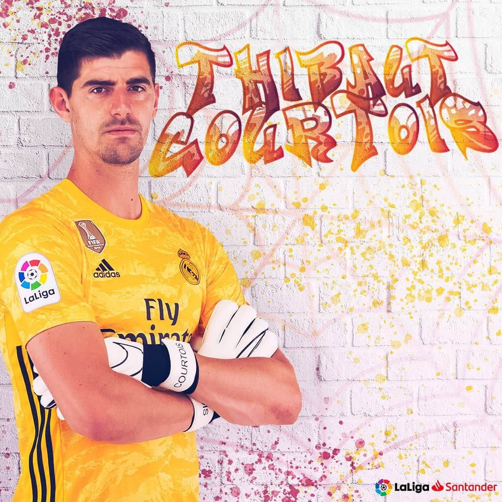 LFPさんのインスタグラム写真 - (LFPInstagram)「A wall called @thibautcourtois! 👊🏻🚧 • ¡Un muro llamado @thibautcourtois! 👊🏻🚧 • #Courtois #RealMadrid #Wall #Goalkeeper #LaLigaSantander #LaLiga」1月12日 5時00分 - laliga