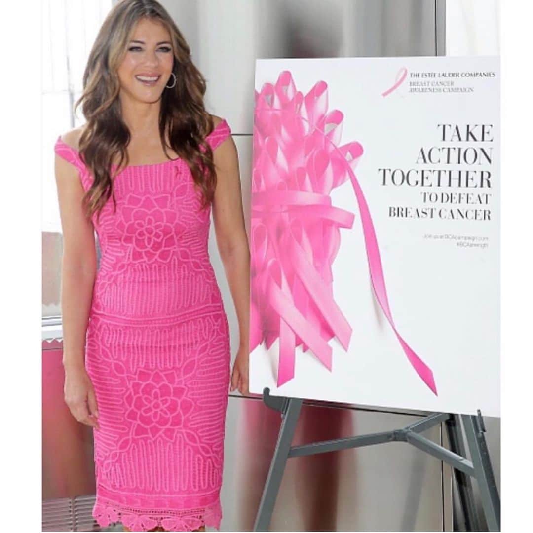 エリザベス・ハーレイさんのインスタグラム写真 - (エリザベス・ハーレイInstagram)「All these designer dresses and lots more, including bags & shoes, that I’ve worn during my fund raising events for @esteelaudercompanies Breast Cancer Campaign are being sold on @luxanthropy to raise money for life saving research by @bcrfcure @ann_caruso #timetoendbreastcancer #elcambassador 💗💗💗💗 it’s a great way to help a great cause and buy some beautiful things 😘」1月12日 5時22分 - elizabethhurley1
