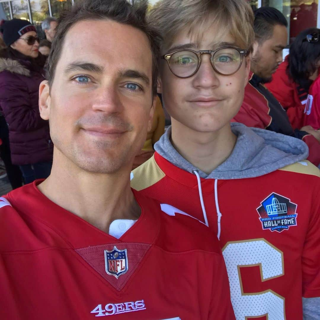 マット・ボマーさんのインスタグラム写真 - (マット・ボマーInstagram)「Let’s go @49ers ! Thank you @nbc ! We’ve been coming since he was 5. #49ernation #superfans #49ersfaithful」1月12日 6時30分 - mattbomer