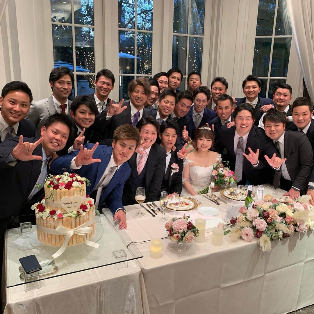 藤岡裕大さんのインスタグラム写真 - (藤岡裕大Instagram)「大学の同級生の結婚式！ おめでとう！ お幸せに。 #亜細亜 #同級生 #結婚式」1月12日 6時59分 - yuda1.0808