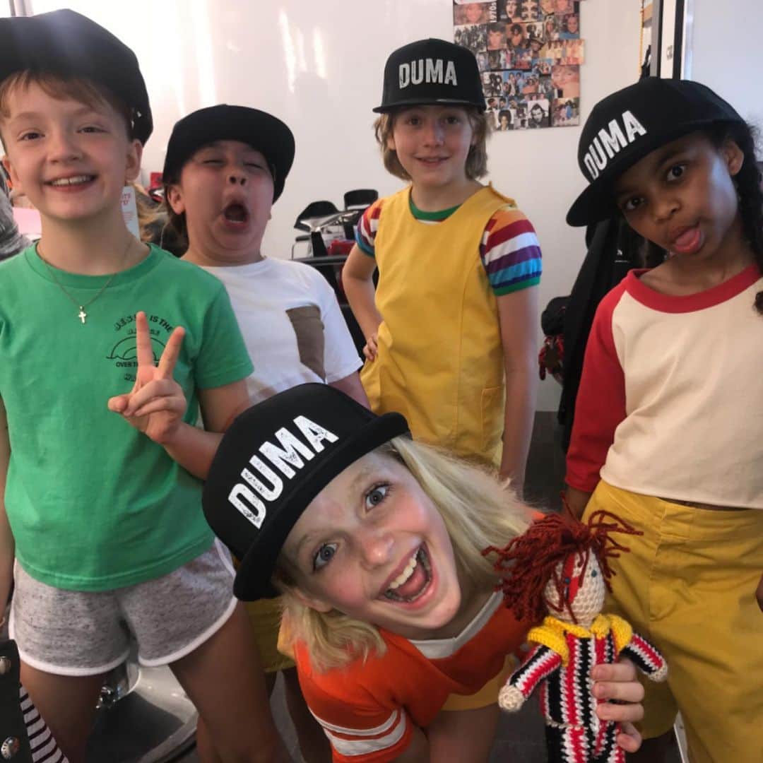 マケナ・グレースさんのインスタグラム写真 - (マケナ・グレースInstagram)「Troop Zero comes out on Friday! As it gets closer I’m going to be sharing some BTS photos of the troop. We laughed, we cried, we played, we danced (a lot), we obsessed over David Bowie...did I mention we danced? Oh, we also filmed an awesome movie😜Most of all, we accepted each other, celebrated our weirdness, forgave each other on our hard days and became life-long friends. I love these people SO MUCH! #TroopZero」1月12日 7時21分 - mckennagraceful