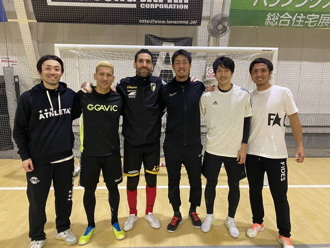 那須大亮さんのインスタグラム写真 - (那須大亮Instagram)「Fリーガー対Jリーガーのフットサル対決してきました！！ やるからには負けない👊 面白い対決になりました✨  楽しい撮影皆さんありがとうございました(^_^) #森岡薫  #滝田学 #イゴール #大谷幸輝 #原口元気 #フットサル対決」1月12日 8時01分 - nasudaisuke_official