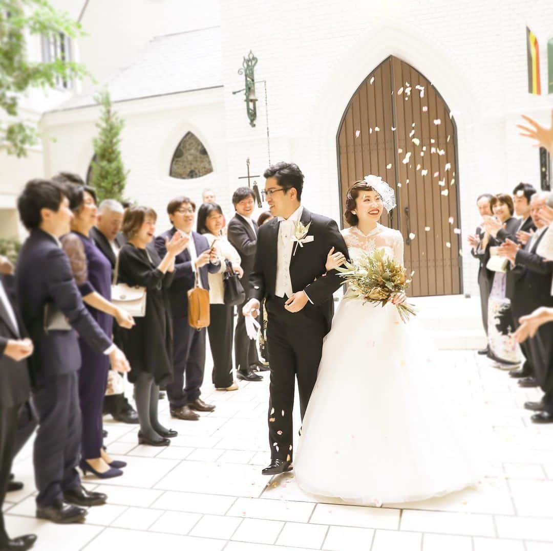 ホテルモントレ ラ スール大阪ウエディングさんのインスタグラム写真 ホテルモントレ ラ スール大阪ウエディングinstagram Lasoeurosaka Wedding 365日ハレ フラワーシャワーの瞬間 モントレ花嫁 ホテルモントレラスール大阪 モントレウェディング