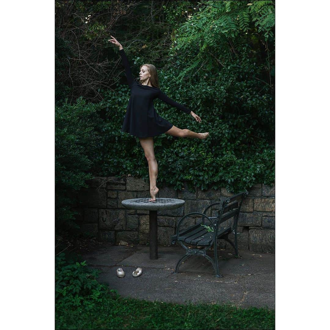 ballerina projectさんのインスタグラム写真 - (ballerina projectInstagram)「Emily Hayes in Prospect Park Brooklyn. #ballerina - @emilyelizabethhayes #prospectpark #brooklyn #newyorkcity #ballerinaproject #ballerinaproject_ #ballet #dance #emilyhayes  The Ballerina Project book is now in stock. Link is located in our Instagram profile. @ballerinaprojectbook #ballerinaprojectbook」1月12日 8時30分 - ballerinaproject_