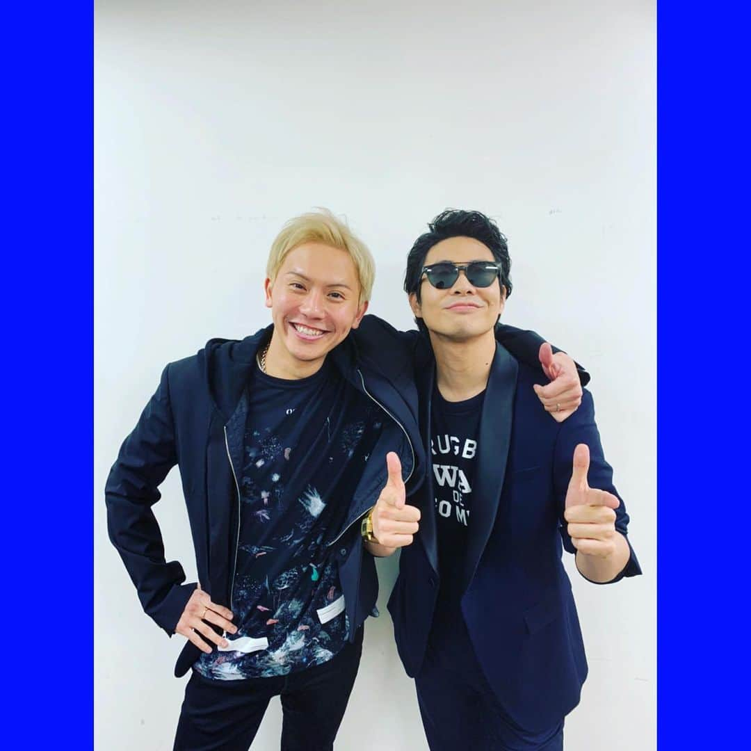 岡田亮輔のインスタグラム：「✨✨✨鯨井JAPAN✨✨✨LIVE✨✨✨ めちゃくちゃ楽しかった❗️❗️❗️ 素晴らしいメンバーと共演できた事が何よりの宝物になりました👏👏👏 康介お疲れ〜✨✨✨✨よく頑張った👍👍👍👍素晴らしいMC監督🤩👏👏👏 #鯨井japan #めちゃくちゃ楽しかった #live #素晴らしいメンバー #共演 #何よりの宝物 #お疲れ様 #よく頑張った #素晴らしいmc」