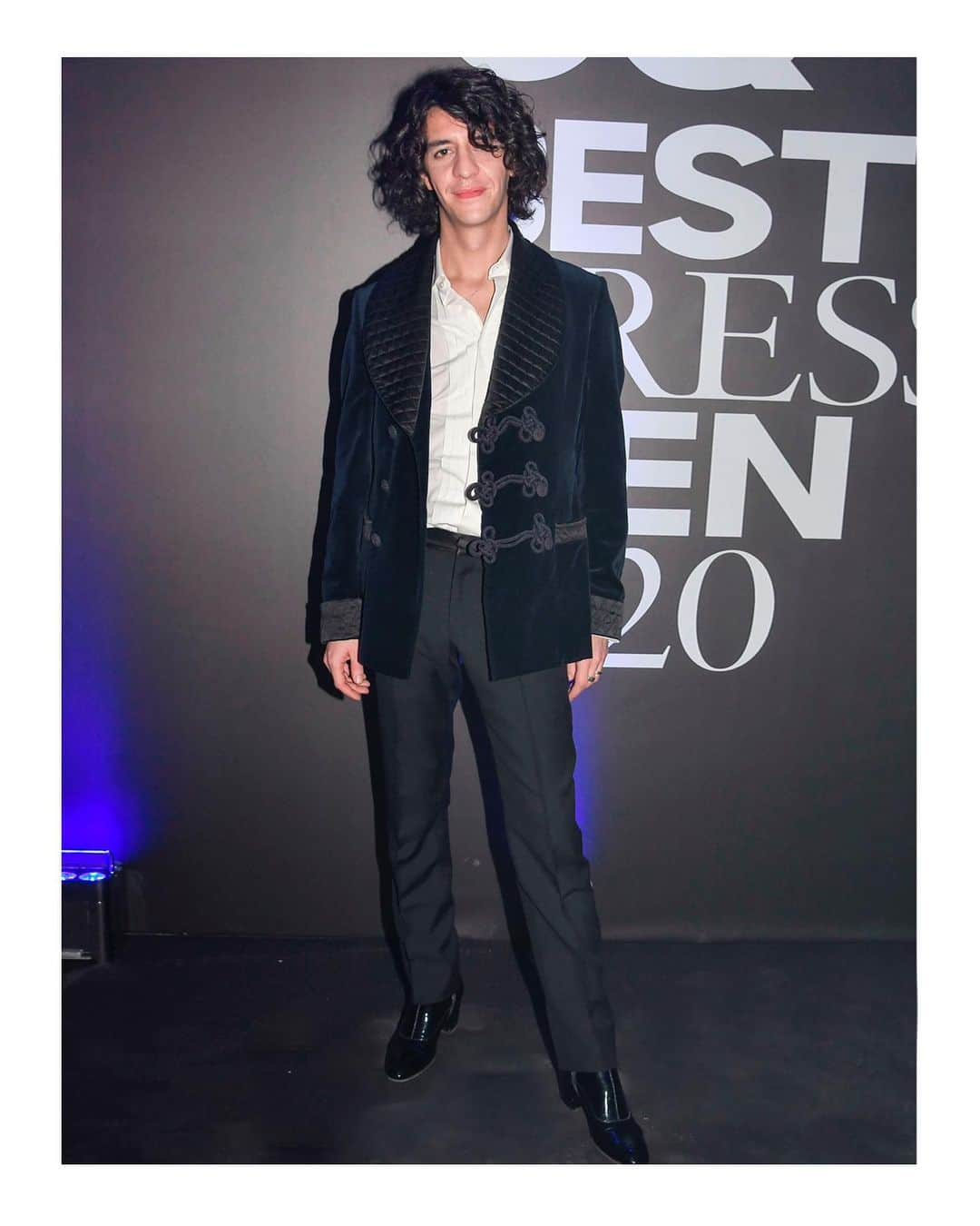 グッチさんのインスタグラム写真 - (グッチInstagram)「Francesco Motta @mottasonoio, winner of GQ Best Dressed Men Award, attended last night’s #GQBDM20 party in a #GucciPreFall19 stretch velvet jacket, evening pants, tailored shirt and leather booties. @alessandro_michele #AlessandroMichele @gqitalia #GucciTailoring」1月12日 20時44分 - gucci