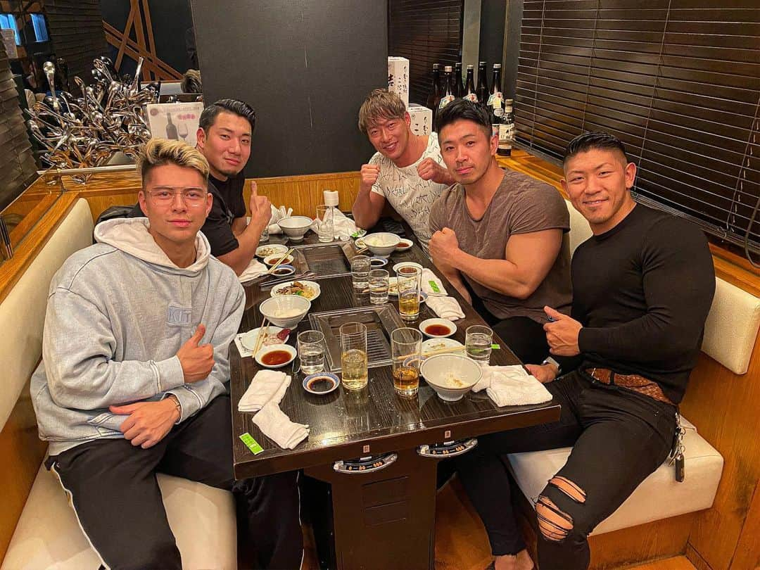 寺島遼さんのインスタグラム写真 - (寺島遼Instagram)「最高に楽しい新年会でした🤲🤲🤲 ． #ちびっこ代表 #JBBF #bestbodyjapan #physique #bodymake #workout #training #gymlife #fashion #fitness #adidas #nike #gym #パーソナルトレーニング ．」1月12日 19時35分 - ryo_fitness_jp