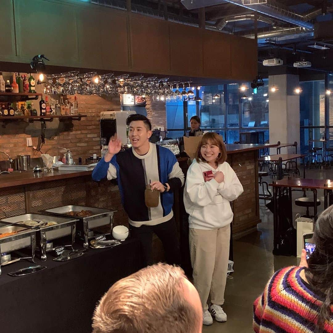 ブライアンさんのインスタグラム写真 - (ブライアンInstagram)「Thank you all who came to celebrate with me last night!  I love and respect each and everyone of you!! 어제 밤에 생파 와주신 모든 분께 너무 고마워요~ 완전 감동!! #birthdayparty #love #vatospyeongtaek #goodpeople #family #capricorn #januarybirthday #friends #community #grateful #thankful #blessed #aboutlastnight #생일 #생일파티 #바토스평택점 #친구들 #사랑 #가족 #행복 #복 also with: @absolutleee @taesoon84 @michaellhackett @jesterhee3 @goeun_noh @instahusband21 @josef.ceo @jayk0504」1月12日 20時00分 - thebrianjoo