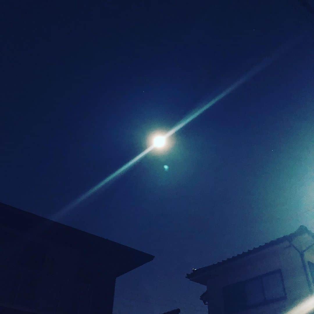 原日出子さんのインスタグラム写真 - (原日出子Instagram)「昨夜の月✨ #満月 #浄化の光 #癒される」1月12日 20時15分 - hara_hideko