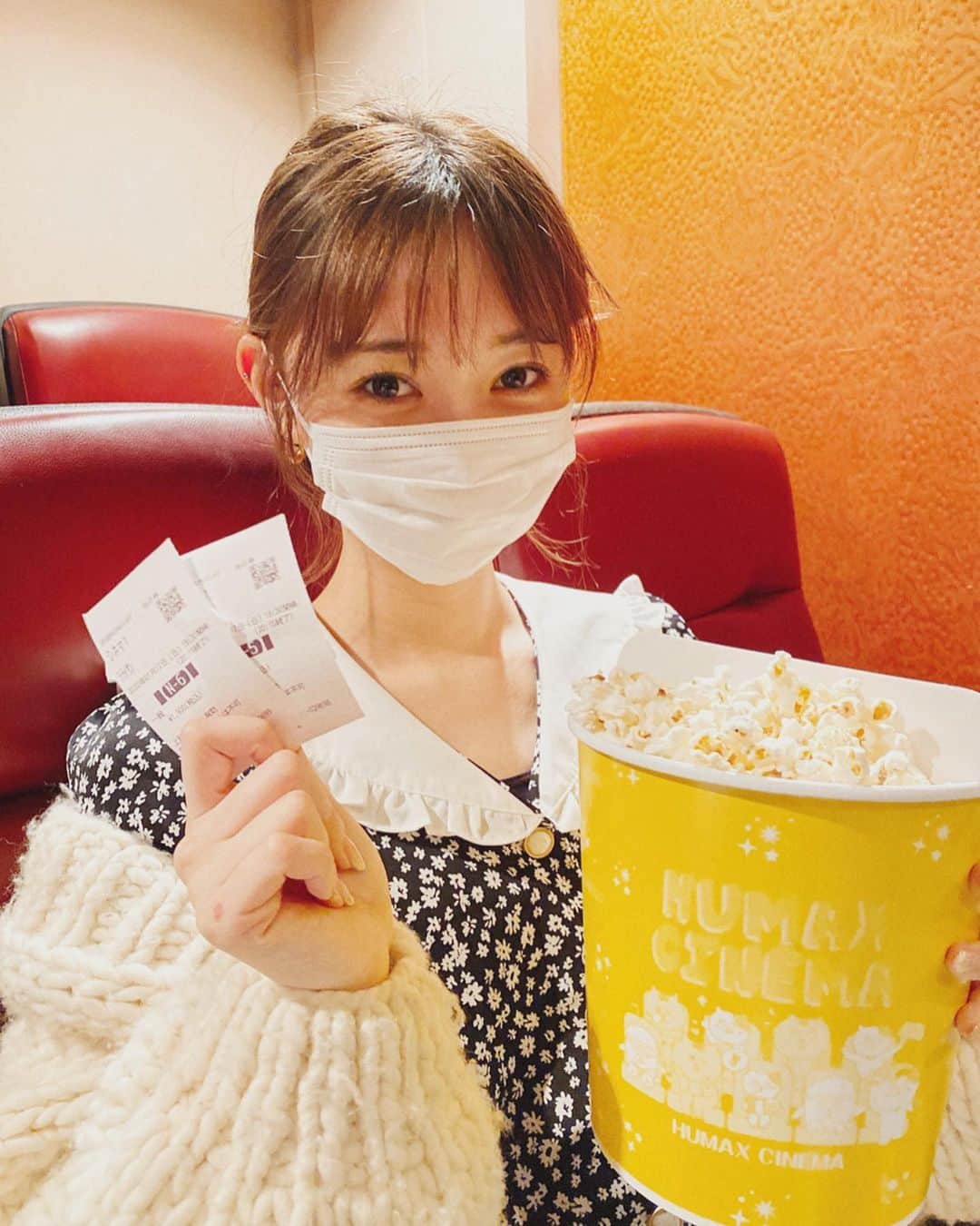江野沢愛美さんのインスタグラム写真 - (江野沢愛美Instagram)「今日は映画見てきた！！！ 何を観たでしょうか？👁🔔」1月12日 20時29分 - enosawa_manami