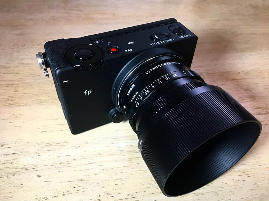 本多洸亮さんのインスタグラム写真 - (本多洸亮Instagram)「SIGMA fp買った👏 これでYouTubeの幅が広がりましたよ、ほほほ。 小さいのに最高のカメラ大好きだ❤️ #SIGMAfp #こChannel」1月12日 11時55分 - kosuke_k42