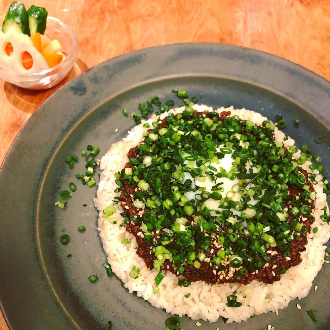 千秋さんのインスタグラム写真 - (千秋Instagram)「lunch。 誰か一緒に行きましょう  #カレー 🍛」1月12日 12時12分 - chiaki77777
