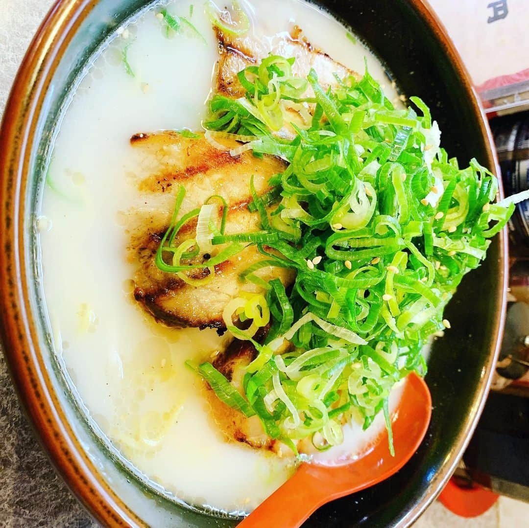 HIROさんのインスタグラム写真 - (HIROInstagram)「ラーメンランチＢセット٩(๑❛ᴗ❛๑)۶ 混む前に入店٩( ᐛ )و #ラーメン  #ランチ  #美味い  #和歌山 #和歌山グルメ #六十谷」1月12日 12時16分 - hiro19770420