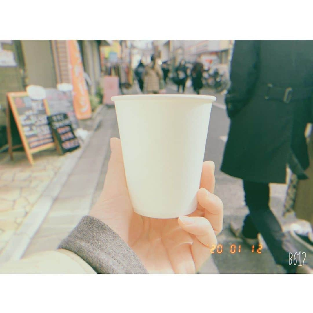 廣瀬麻伊のインスタグラム：「明けましておめでとうございます🥰 あま酒がうんーまぃ♪  ちょっとした幸せや 気持ちや有り難みを大切に 2020年も過ごしぃと思います(*´ω`*) 何卒、宜しくお願い致します。」