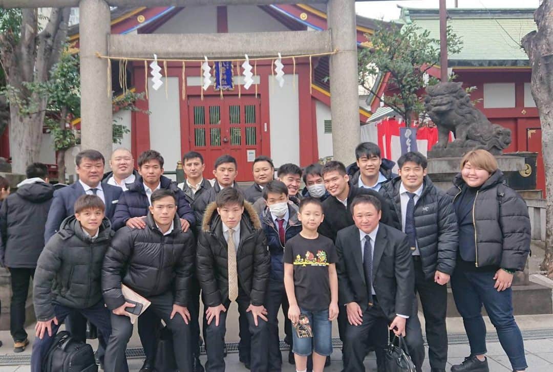 のインスタグラム：「神田明神に必勝祈願」