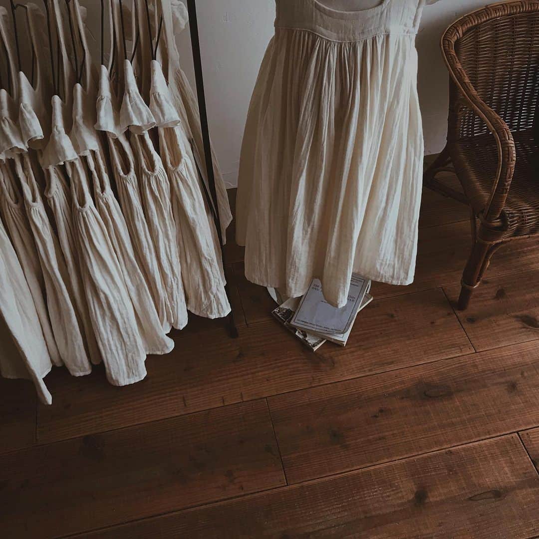 Yuiのインスタグラム：「. the dresses of the little princesses  waiting for spring」