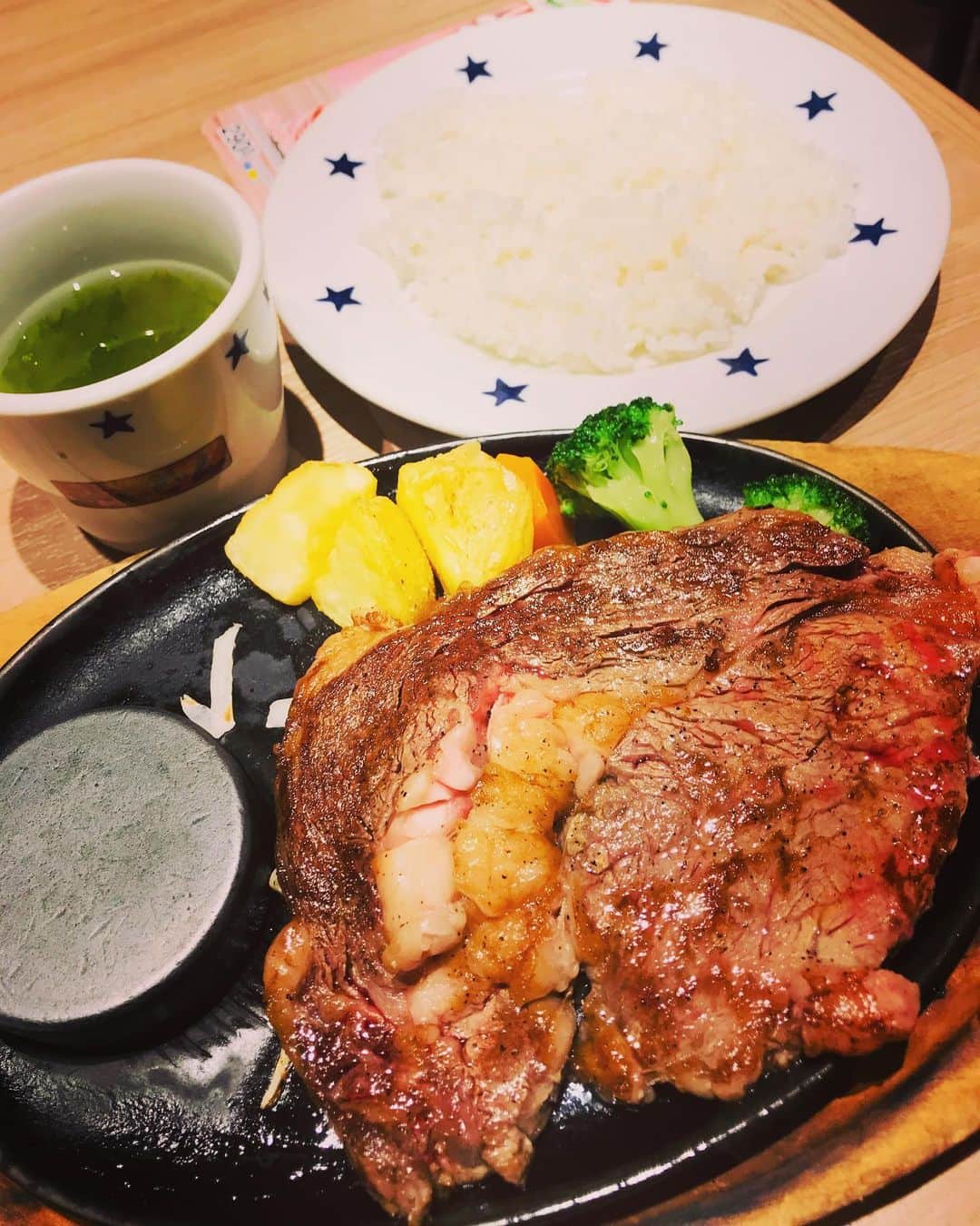 美川憲二のグルメインスタ