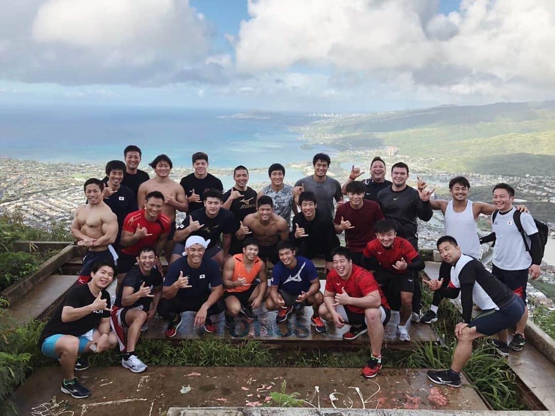 丸山城志郎のインスタグラム：「ハワイ合宿 充実したトレーニングと柔道ができました。 ココヘッドからの景色は最高でした。  #ハワイ合宿#hawaii#honolulu#kokohead#柔道#judo#hawaiijudo#ココヘッド」