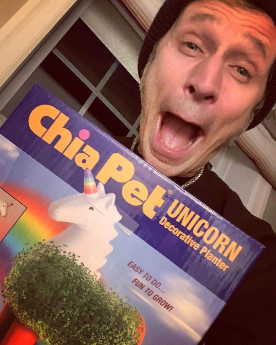 マイク・ダーントさんのインスタグラム写真 - (マイク・ダーントInstagram)「Caption this... 🦄🌱」1月12日 15時44分 - mikedirnt