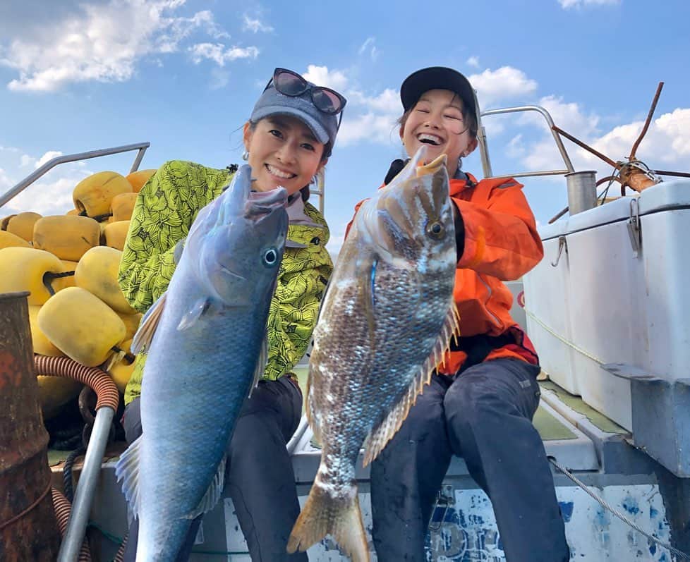 のインスタグラム：「✔︎﻿ 奄美で南国巨大魚五目🏝🐟🏔﻿ ﻿ 今朝の釣りたガール！観てくださった方﻿ ﻿ ありがとうございます😻﻿ ﻿ 奄美から2時間ほど船で北に走ったところにある﻿ ﻿ サンドン岩は…とてつもない一級ポイントでした🎣﻿ ﻿ 福島和可菜ちゃんやスタッフさんとこの釣りを経験できて﻿ ﻿ とても思い出に残りました🥺✨﻿ ﻿ 釣り好きの皆さんにはぜひ奄美での釣り﻿ ﻿ 経験して欲しいです❣️﻿ ﻿ 私もまた絶対いきます💪﻿ ﻿ 見逃した方はぜひカンテレドーガか﻿ ﻿ TVer、GYAO!でどうぞ❤️﻿ ﻿ ﻿ ﻿ #奄美﻿ #泳がせ釣り﻿ #オーシャンパイオニア﻿ #五目釣り﻿ #釣り﻿ #釣りたガール﻿ #釣り好きな人と繋がりたい ﻿ #釣り好き ﻿ #福島和可菜　ちゃん」