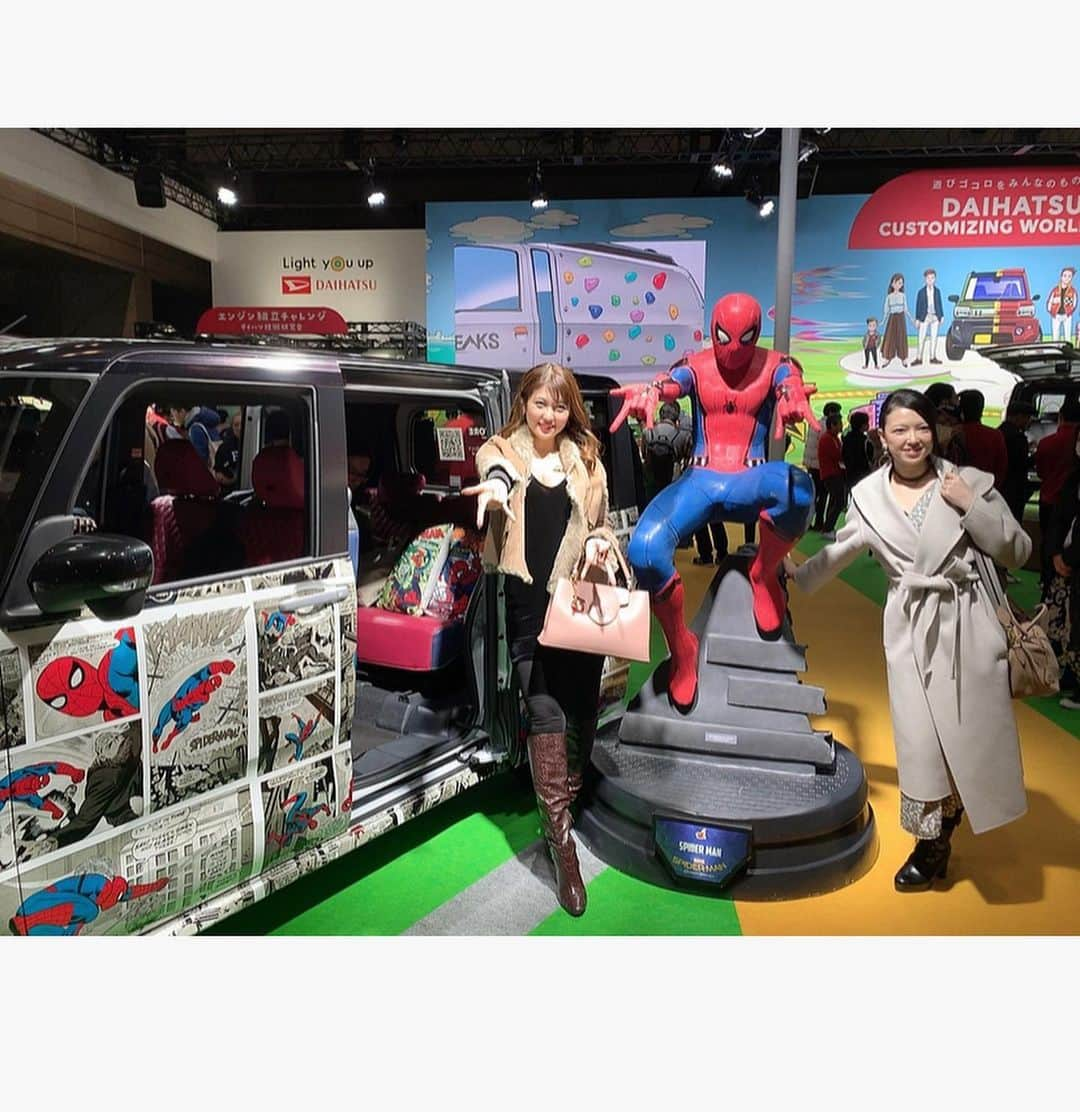 神谷麻美さんのインスタグラム写真 - (神谷麻美Instagram)「#スパイダーマン 発見❤💙❤💙 #spiderman の車❤✨(๑✪ω✪๑)ｶﾜｨｨ♡❤✨🕸💙 #オートサロン 🚗 ³₃❤💙」1月12日 16時18分 - asamice428