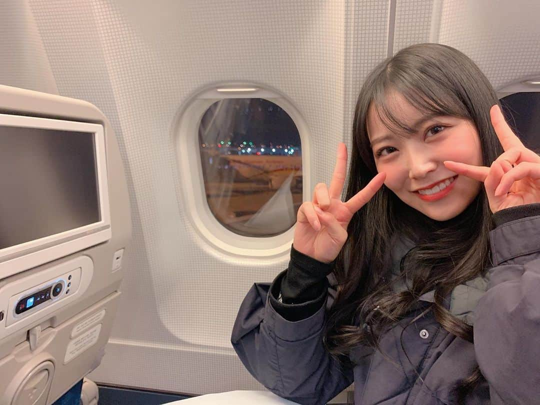 白間美瑠さんのインスタグラム写真 - (白間美瑠Instagram)「飛行機✈️」1月12日 16時44分 - shiro36run