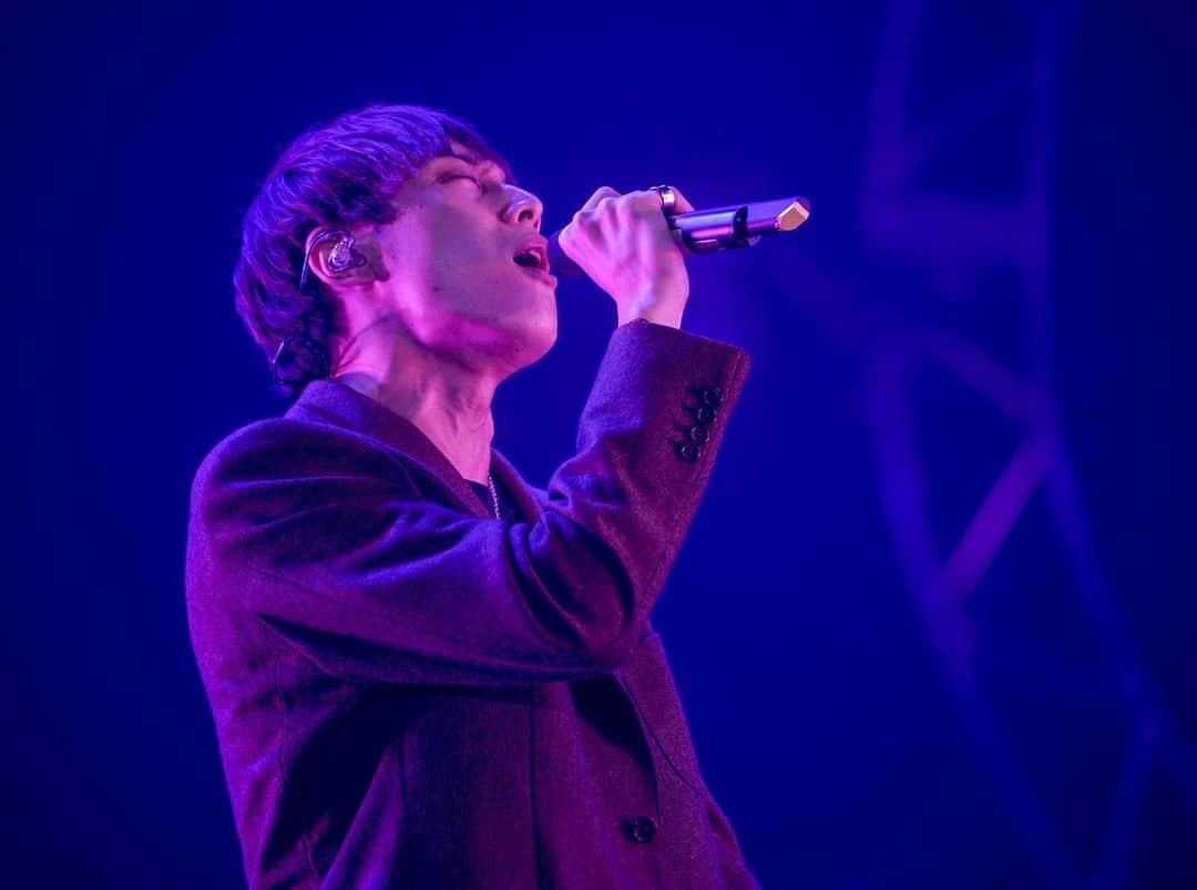 のインスタグラム：「#FM802 RADIO CRAZY 🎤  3日目 R-STAGEに"I'M FISH" #フィッシュマンズ トリビュート〜ホストバンド #bonobos に#牧達弥 （go!go!vanillas）が🌈  #レディクレ #gogovanillas」