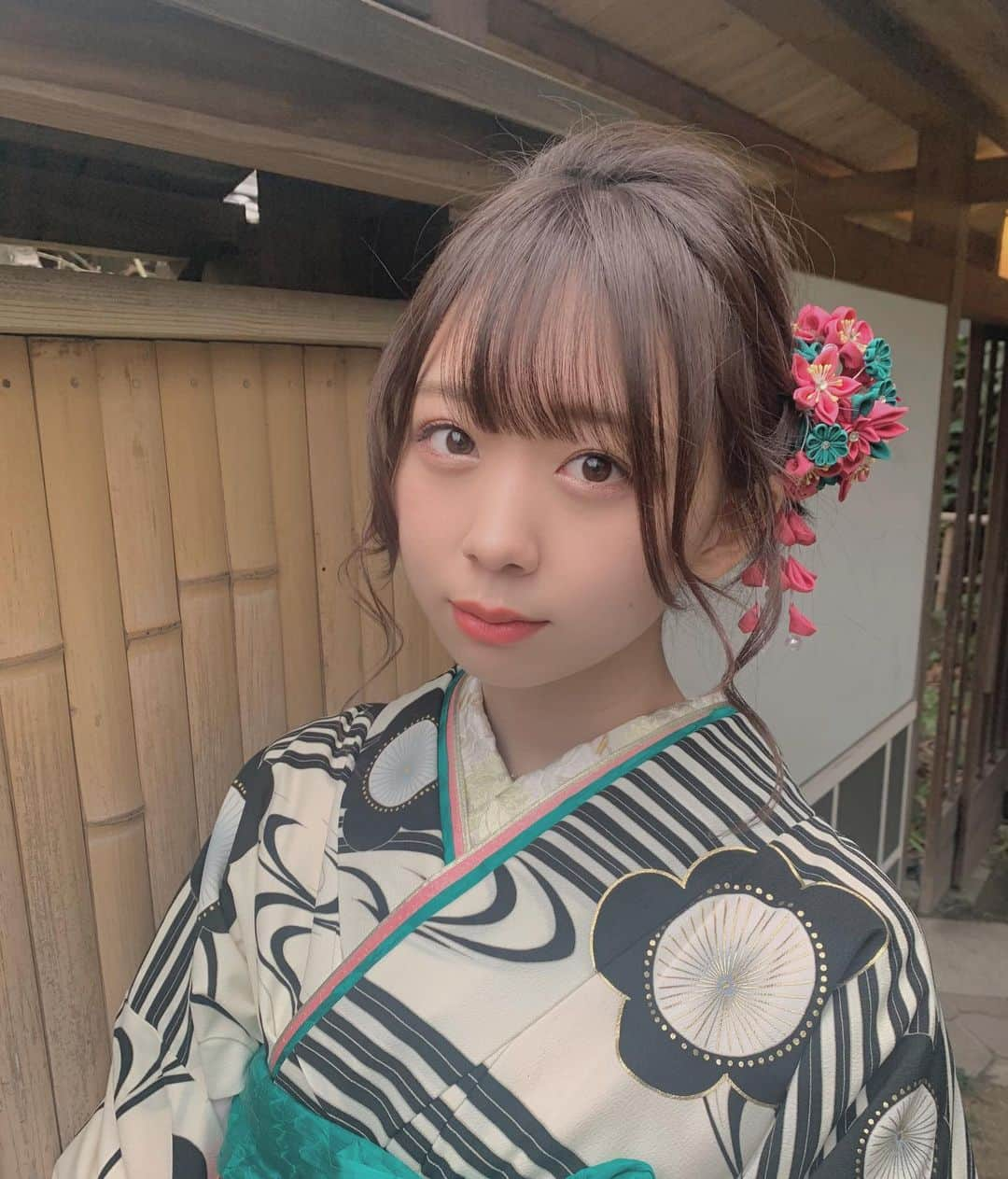 松田美里さんのインスタグラム写真 - (松田美里Instagram)「❀成人❁  私を育ててくれた全ての人や街に 感謝いっぱいです #振袖#成人式#成人#振袖ヘア」1月12日 17時01分 - miri_matsuda