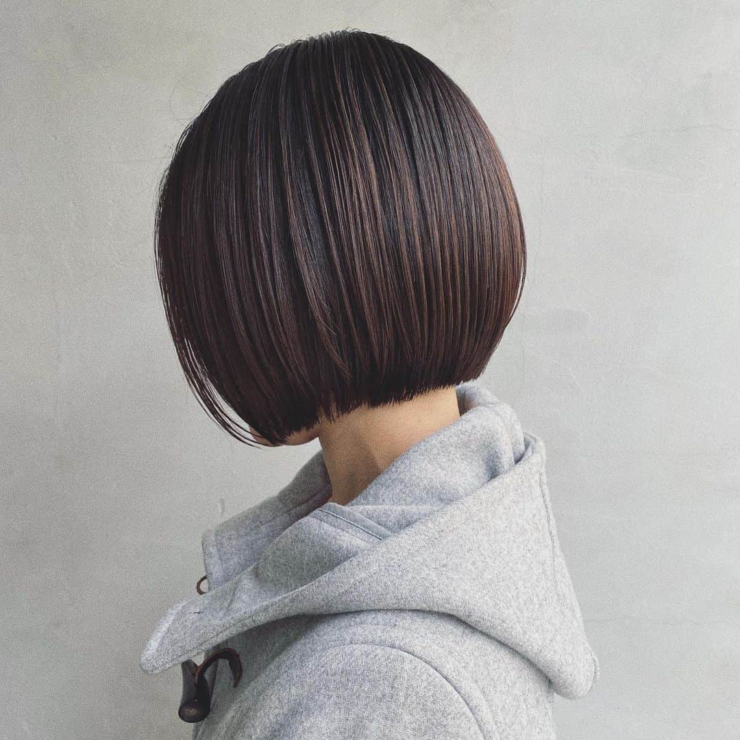 野口和弘のインスタグラム：「ミニボブはグラが大事 . #ciecanoguchi  #cieca. #お客様ヘア」