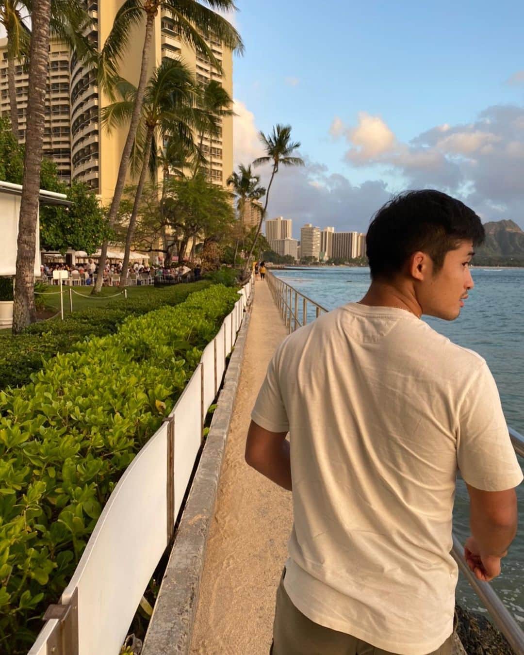 丸山城志郎さんのインスタグラム写真 - (丸山城志郎Instagram)「👣🌴📍#Waikiki」1月12日 17時37分 - joshiromaruyama