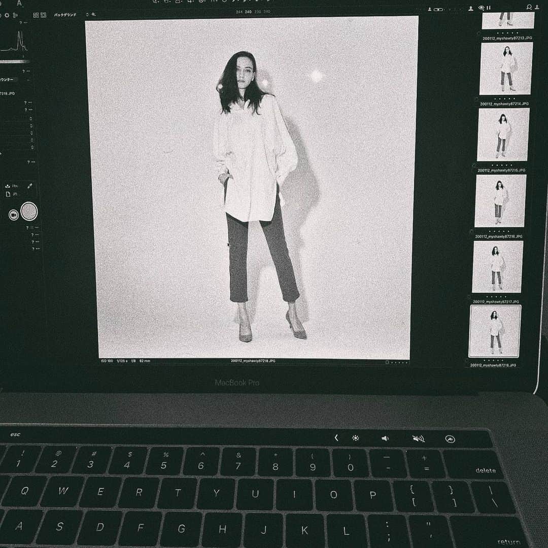 のインスタグラム：「MYWORK🖥」