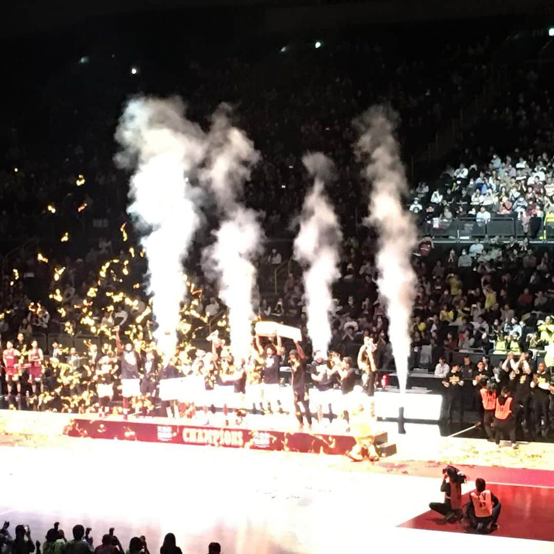 河野啓三さんのインスタグラム写真 - (河野啓三Instagram)「天皇杯　バスケ決勝🏀 素晴らしい試合でした！ 日本バスケ、この先ますます楽しみです。」1月12日 18時42分 - keizo_kawano