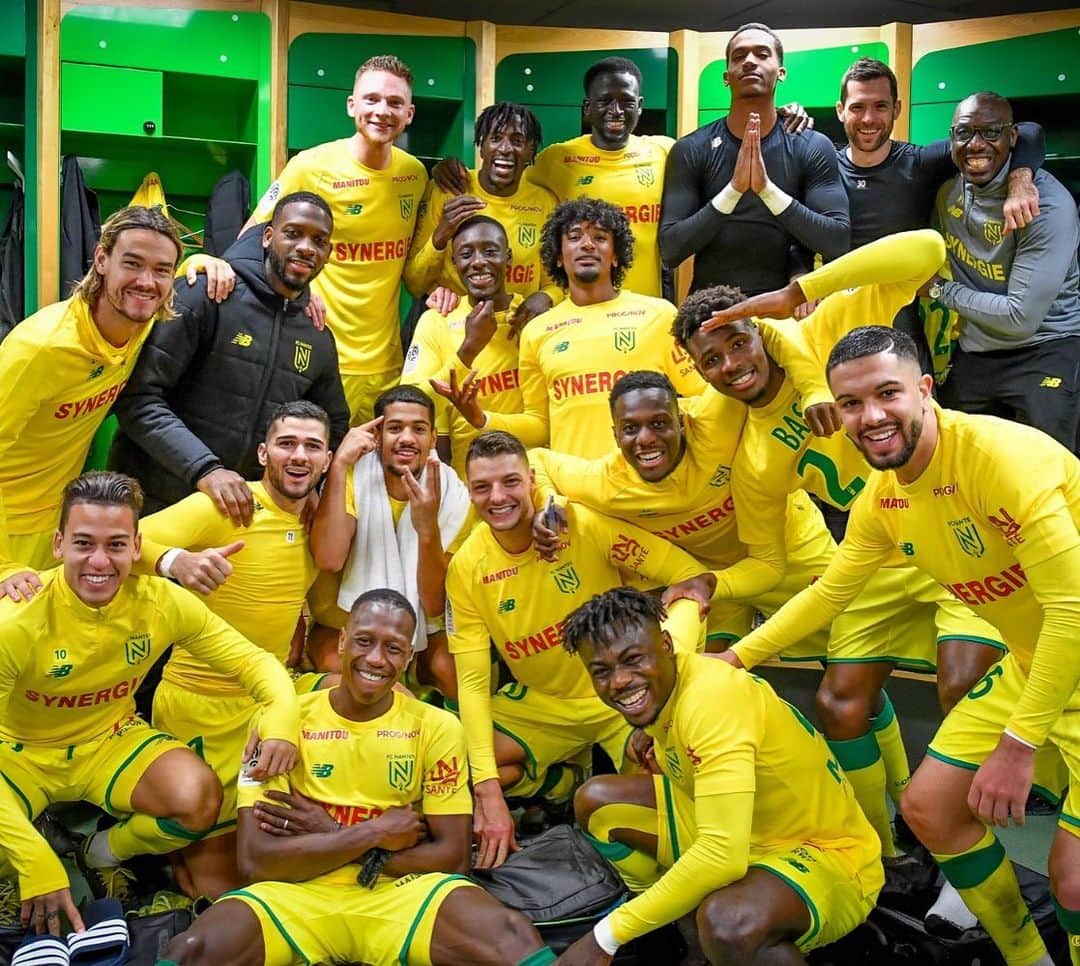 アンドレイ・ジロットのインスタグラム：「Première victoire de 2020 🔰👊🏼 Toujours ensemble! 💪🏼💚 @fcnantes」