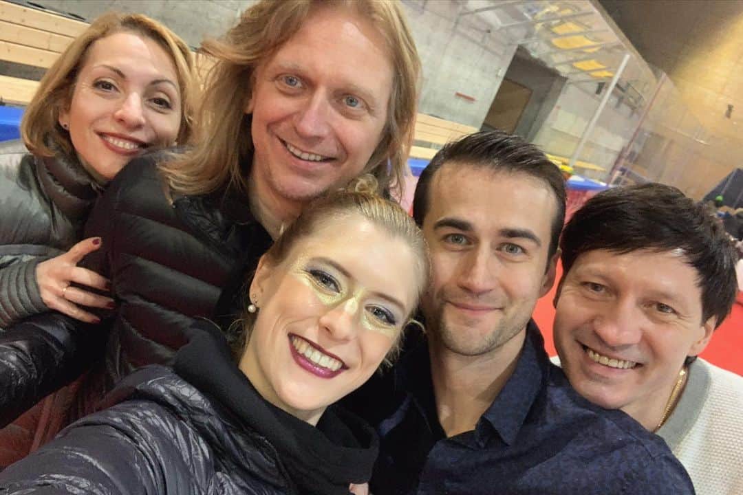 エリスカ・ブレジノワさんのインスタグラム写真 - (エリスカ・ブレジノワInstagram)「Thank you Bellinzona and most importantly @musiconice for having me!! 🤗💙 #musiconice #bellinzona #switzerland #show」1月13日 5時59分 - eliskabrezinova