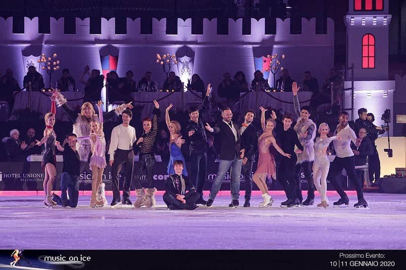 エリスカ・ブレジノワさんのインスタグラム写真 - (エリスカ・ブレジノワInstagram)「Thank you Bellinzona and most importantly @musiconice for having me!! 🤗💙 #musiconice #bellinzona #switzerland #show」1月13日 5時59分 - eliskabrezinova